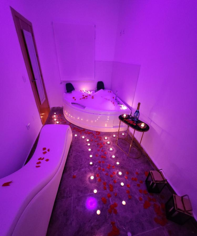 Apartamento Love Jacuzzi Apartment Cartagena Bagian luar foto